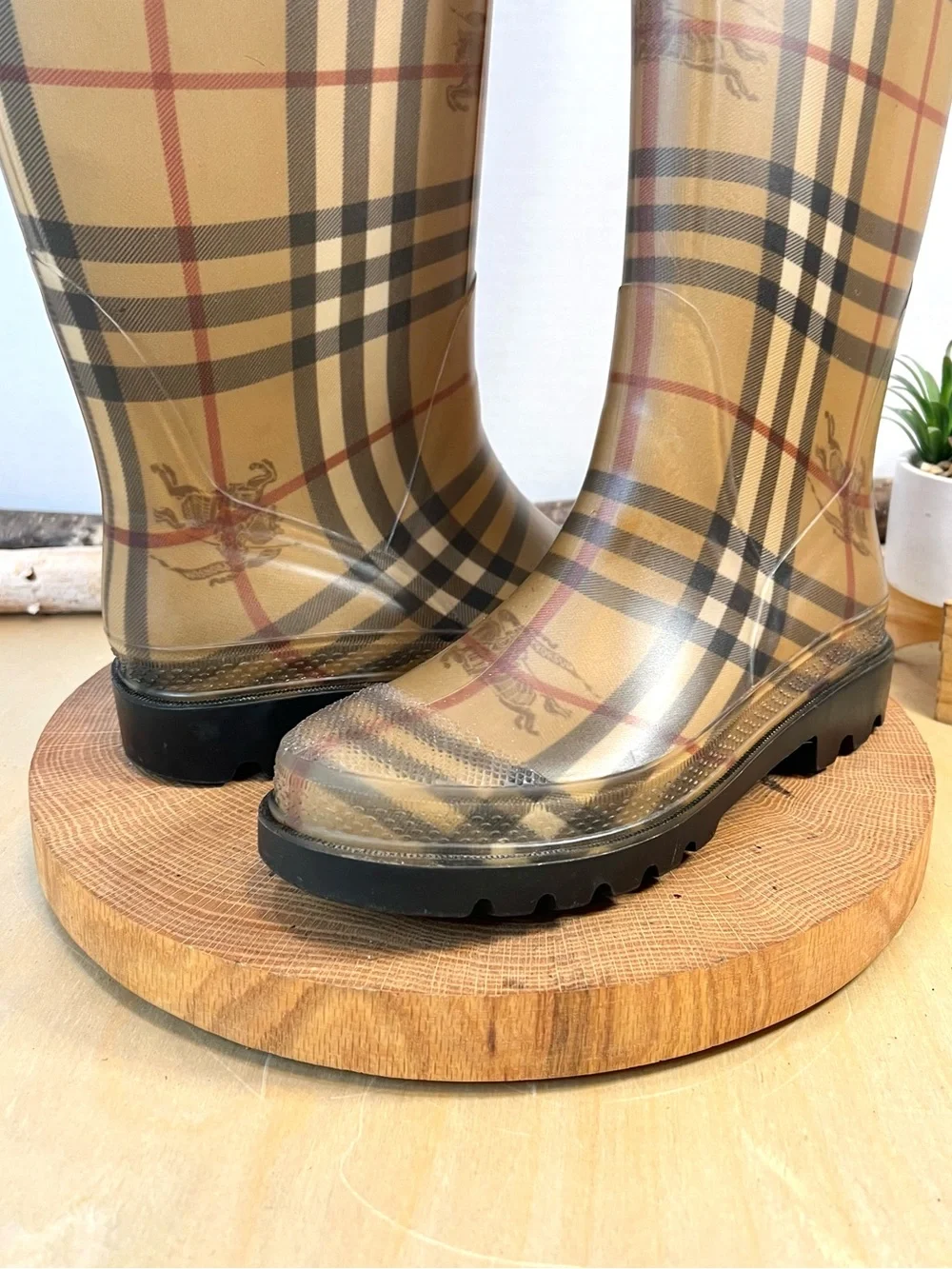 Burberry Check Rain Boots Size 37 / US 7 Waterproof